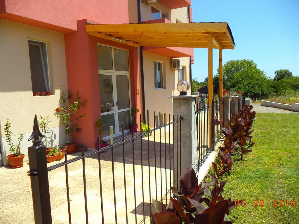 Sveti Georgi Guest House 索佐波尔 外观 照片